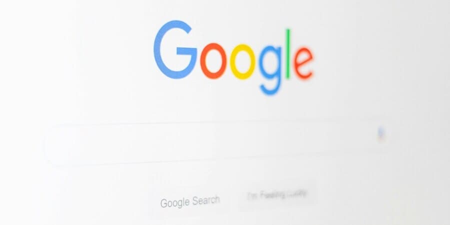 HPのアクセスが激減？AI時代に埋もれない製造業のSEO・AIO対策